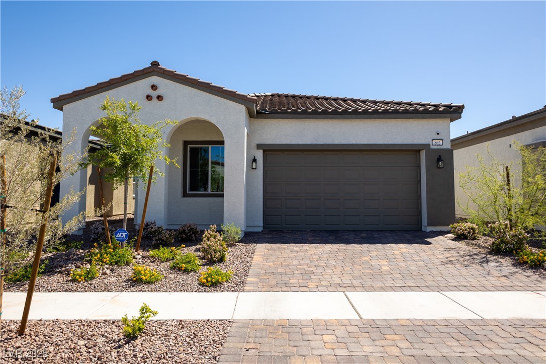 862 Silverton Springs Street Property Photo