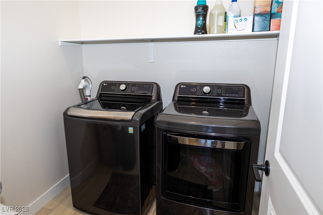 862 Silverton Springs Street Property Photo 21