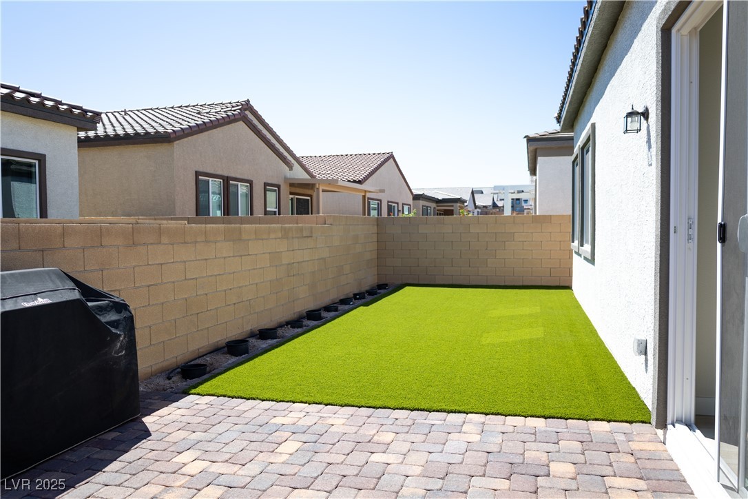 862 Silverton Springs Street Property Photo 23