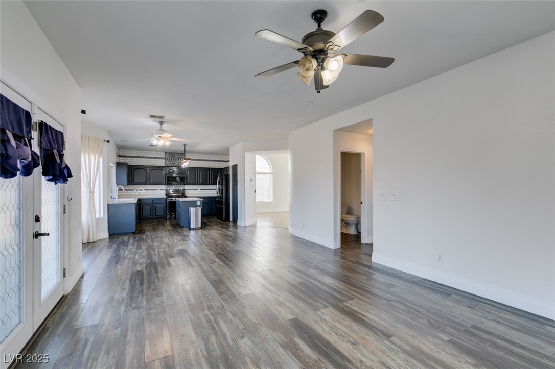 1138 Gainesborough Court Property Photo 24