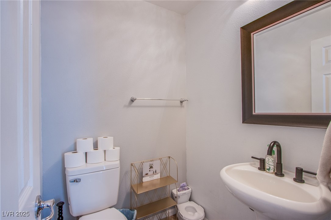 2821 White Peaks Avenue Property Photo 14
