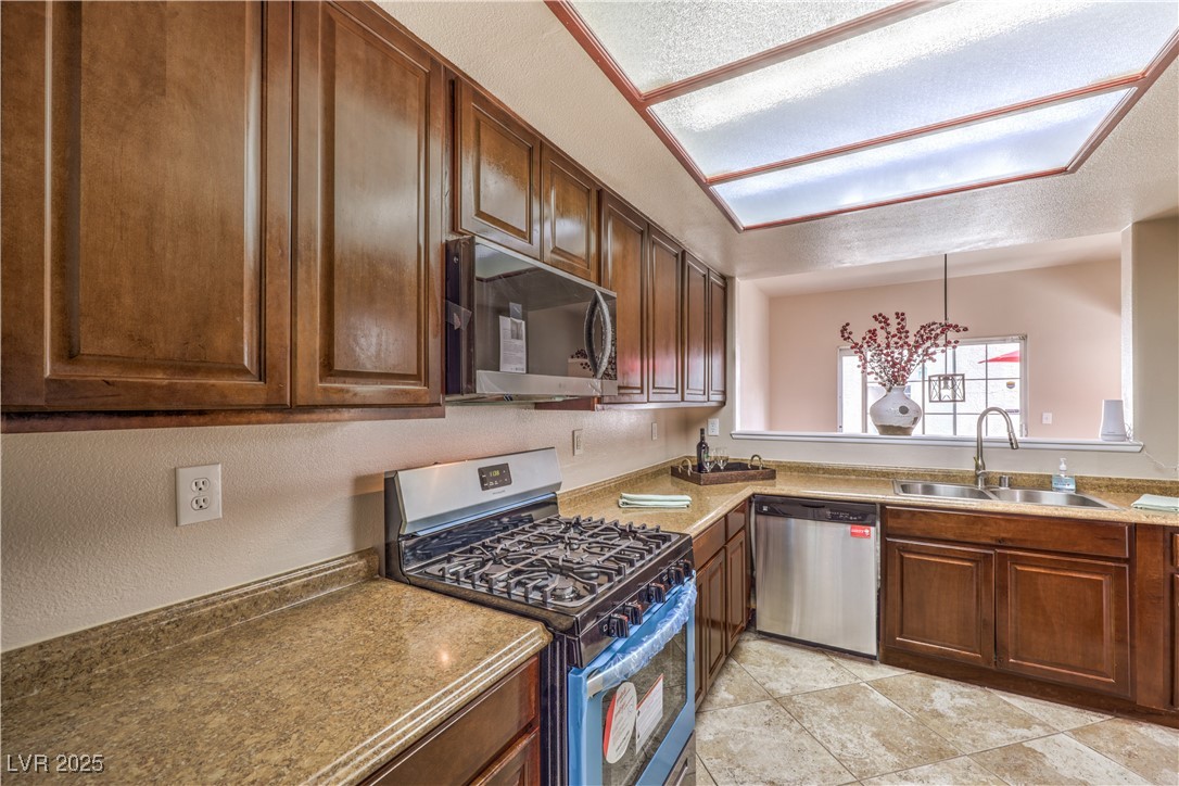 337 Seine Way 0 Property Photo 10