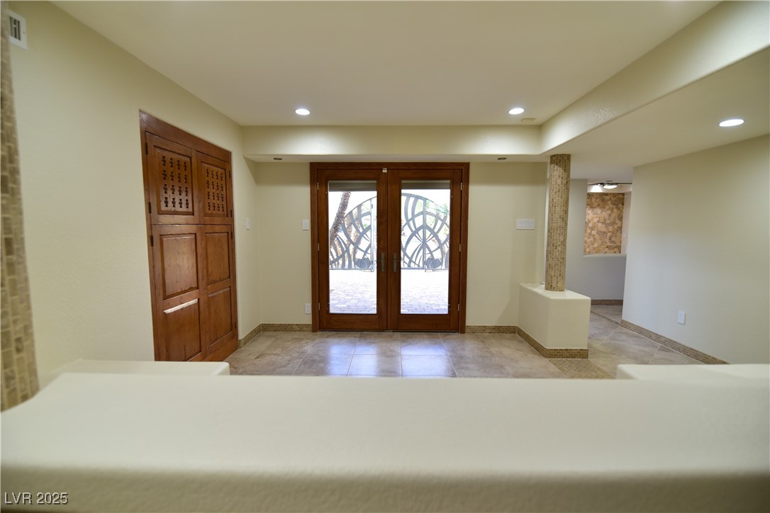 7045 Edna Avenue Property Photo 4