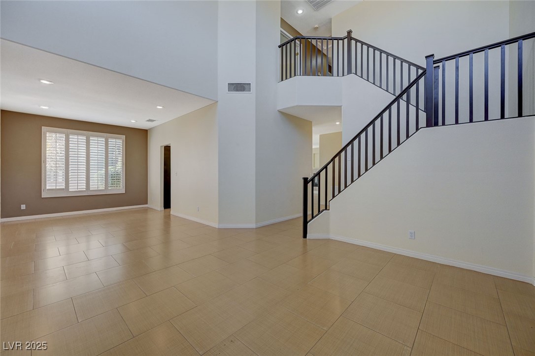 3034 Scenic Valley Way Property Photo 5