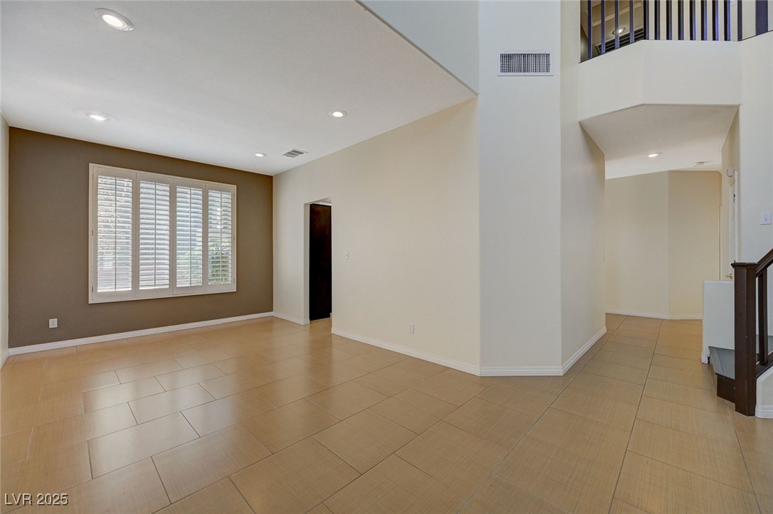 3034 Scenic Valley Way Property Photo 8