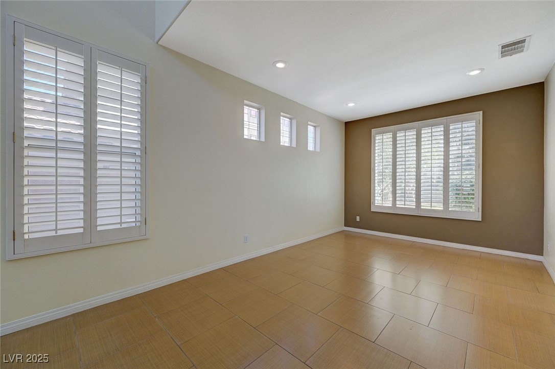 3034 Scenic Valley Way Property Photo 9
