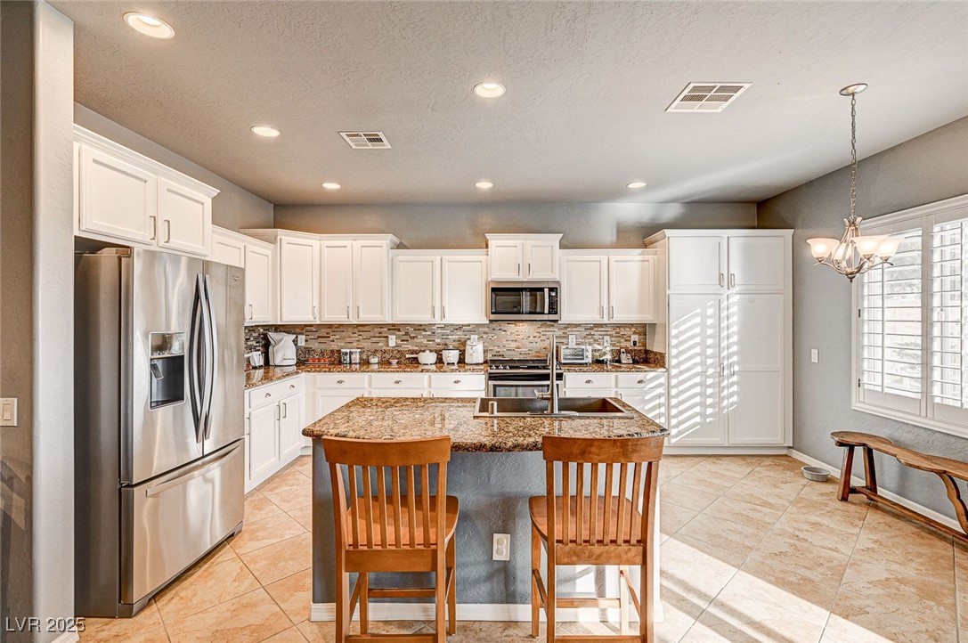 5615 Criollo Drive Property Photo 11
