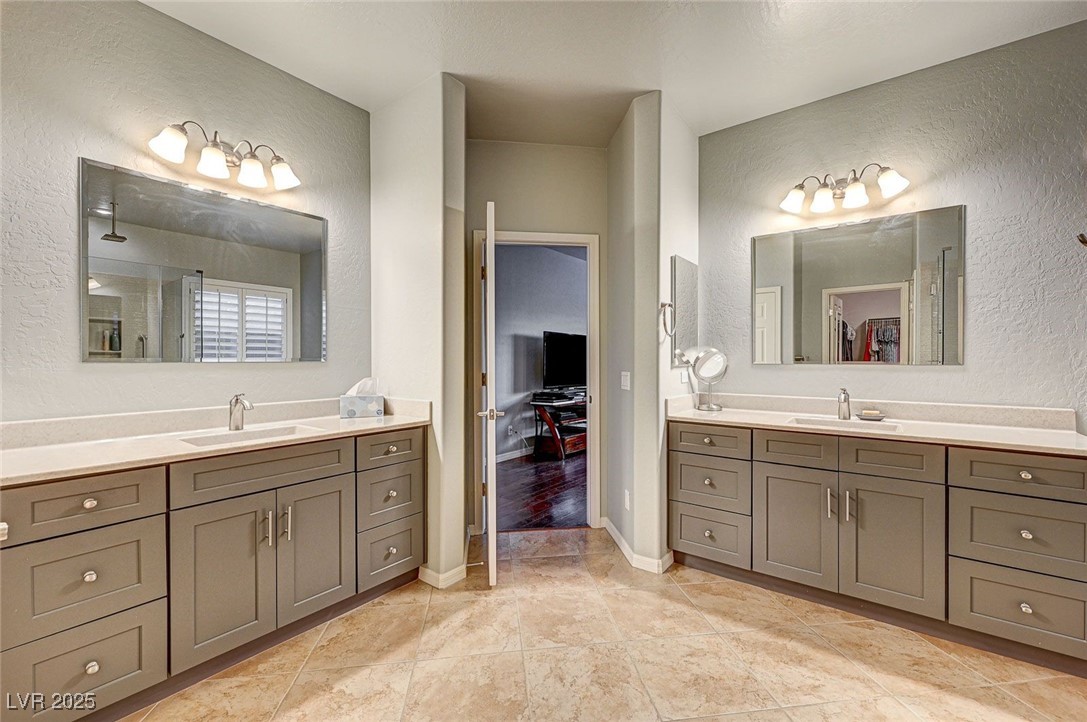 5615 Criollo Drive Property Photo 15