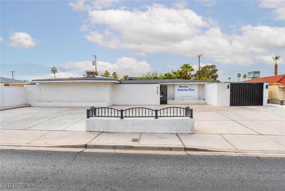 3127 South Eastern Avenue Property Photo