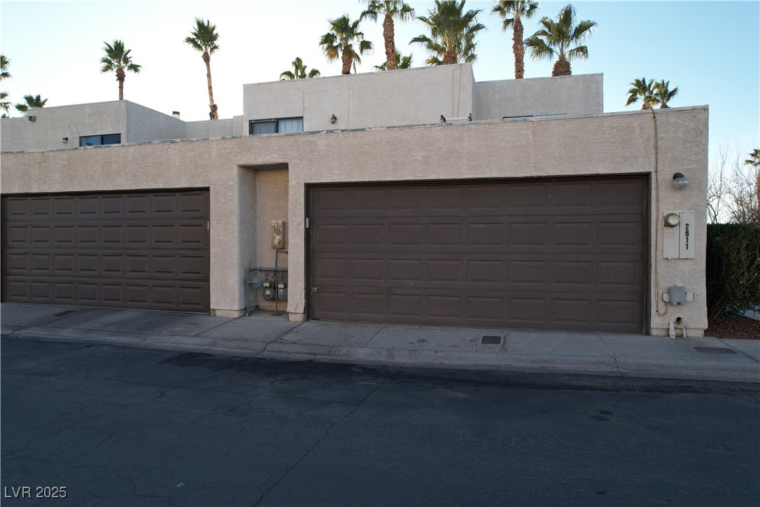 2611 Aracatuba Avenue Property Photo 24