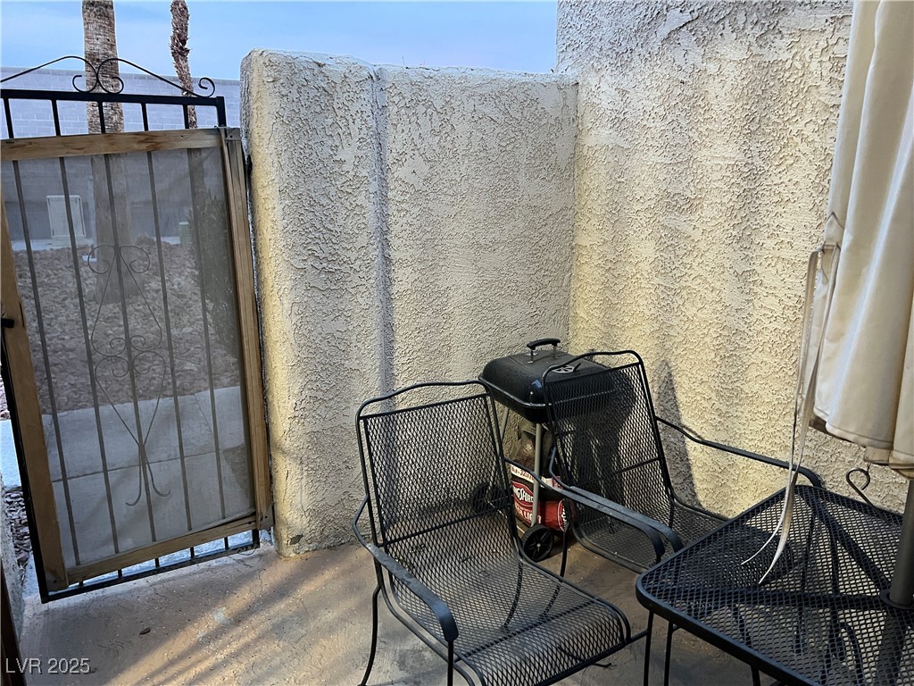 2611 Aracatuba Avenue Property Photo 25