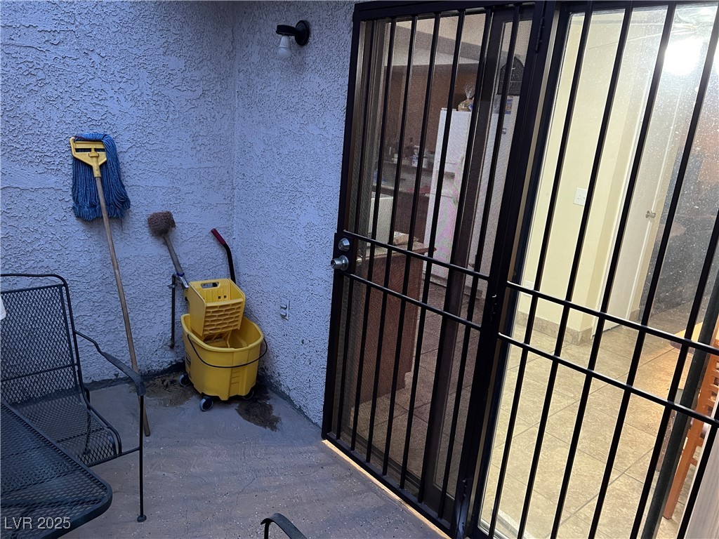 2611 Aracatuba Avenue Property Photo 26