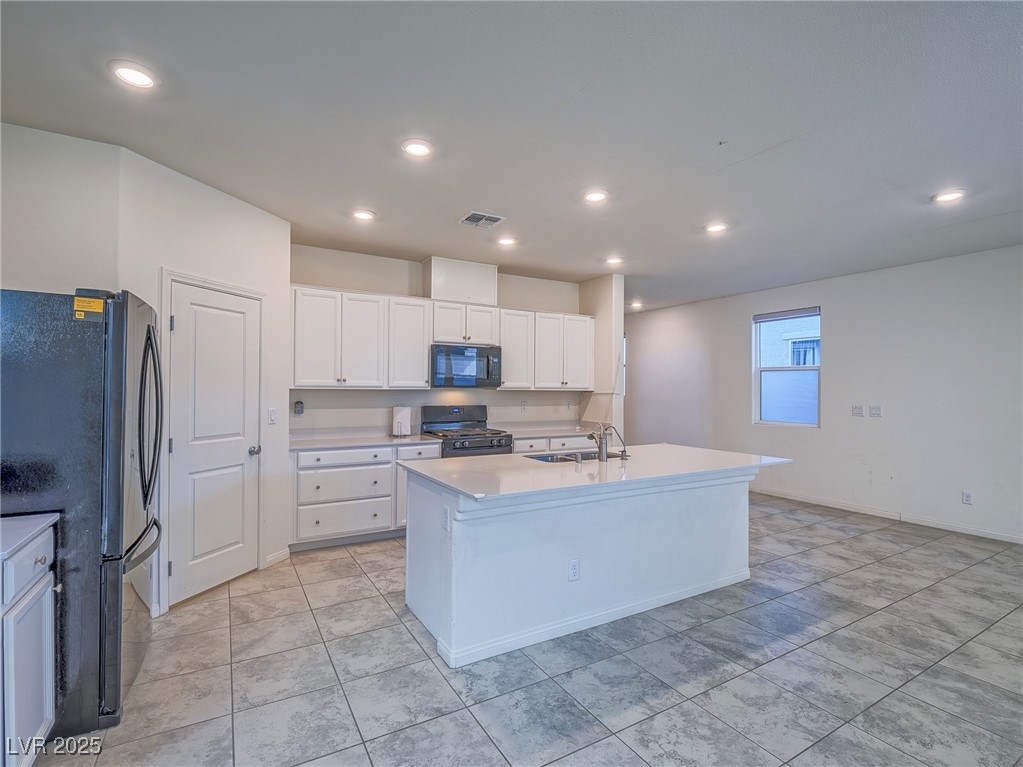 4219 Tarim Street Property Photo 7