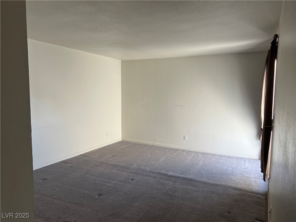 2638 Aracatuba Avenue Property Photo 15