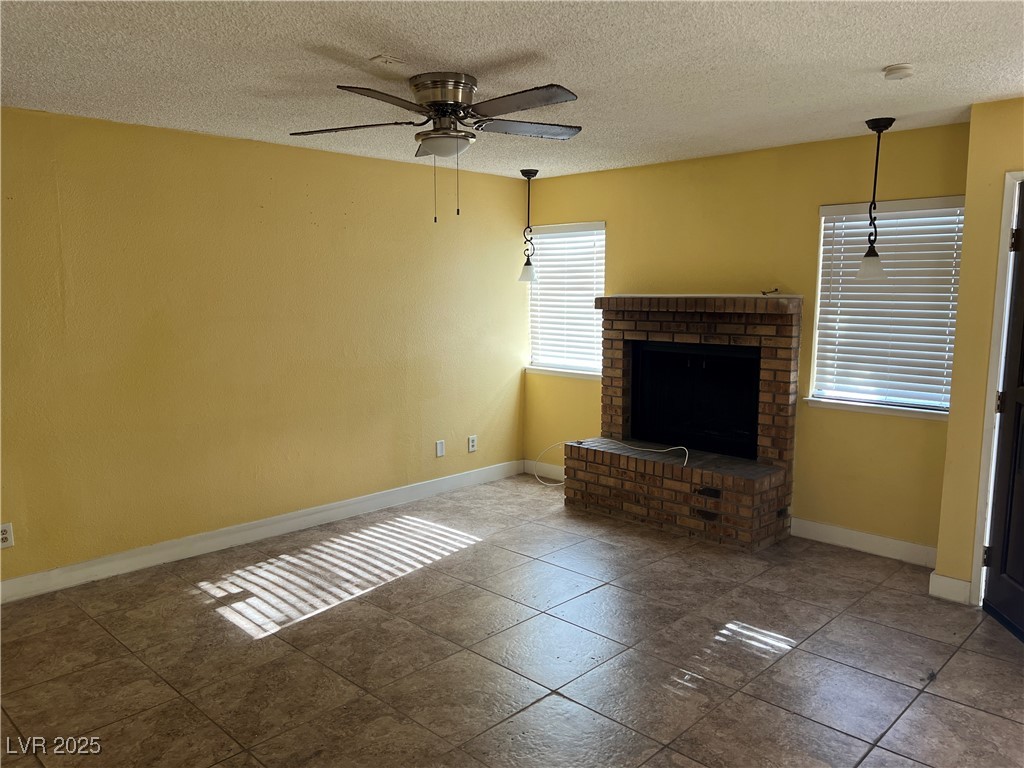 2663 Aracatuba Avenue Property Photo 3