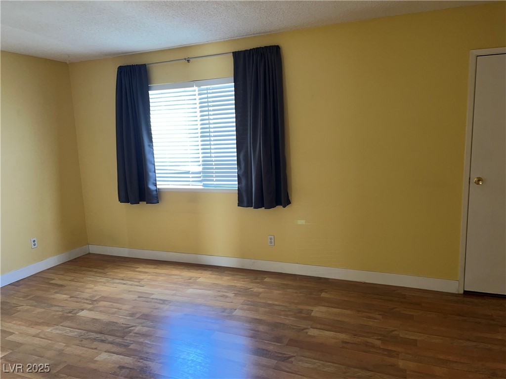 2663 Aracatuba Avenue Property Photo 18