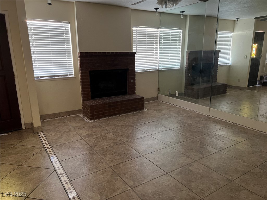 2686 Ruthe Duarte Avenue Property Photo 4