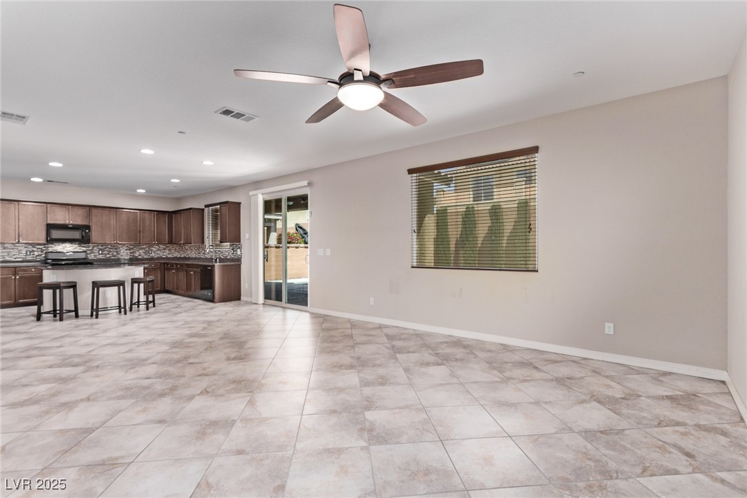 1136 Buckhorn Cove Street Property Photo 3