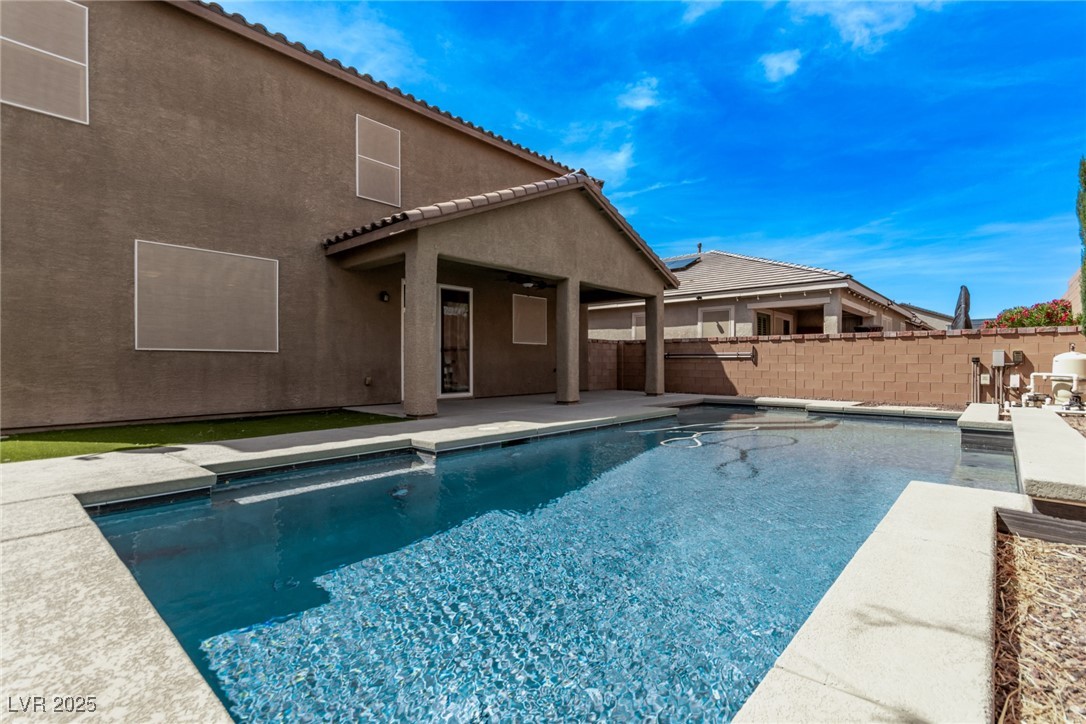 1136 Buckhorn Cove Street Property Photo 48