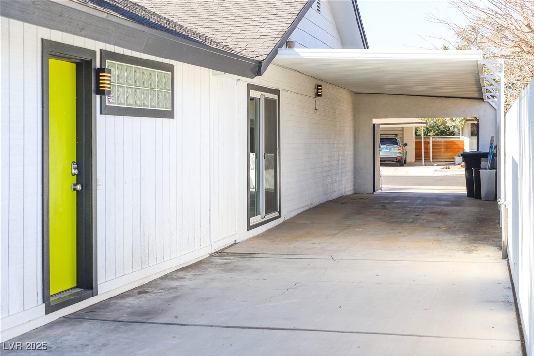 1403 5th Place Property Photo 12