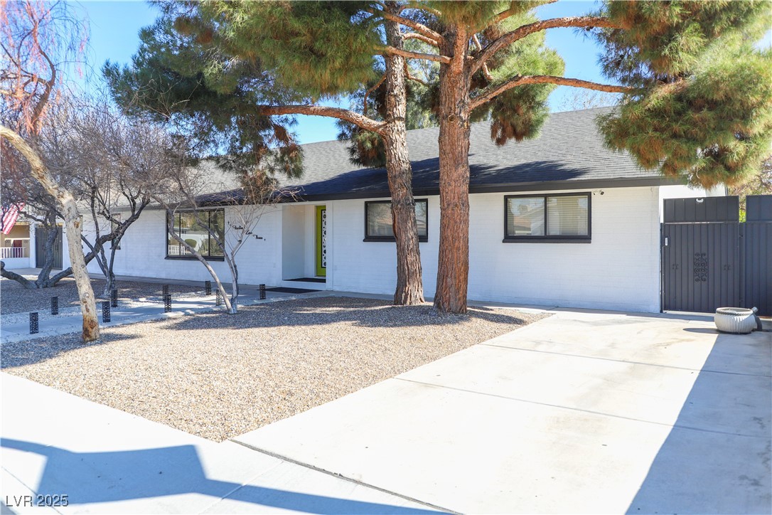 1403 5th Place Property Photo 17