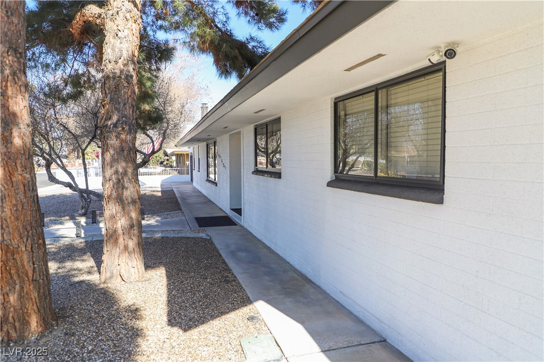 1403 5th Place Property Photo 18
