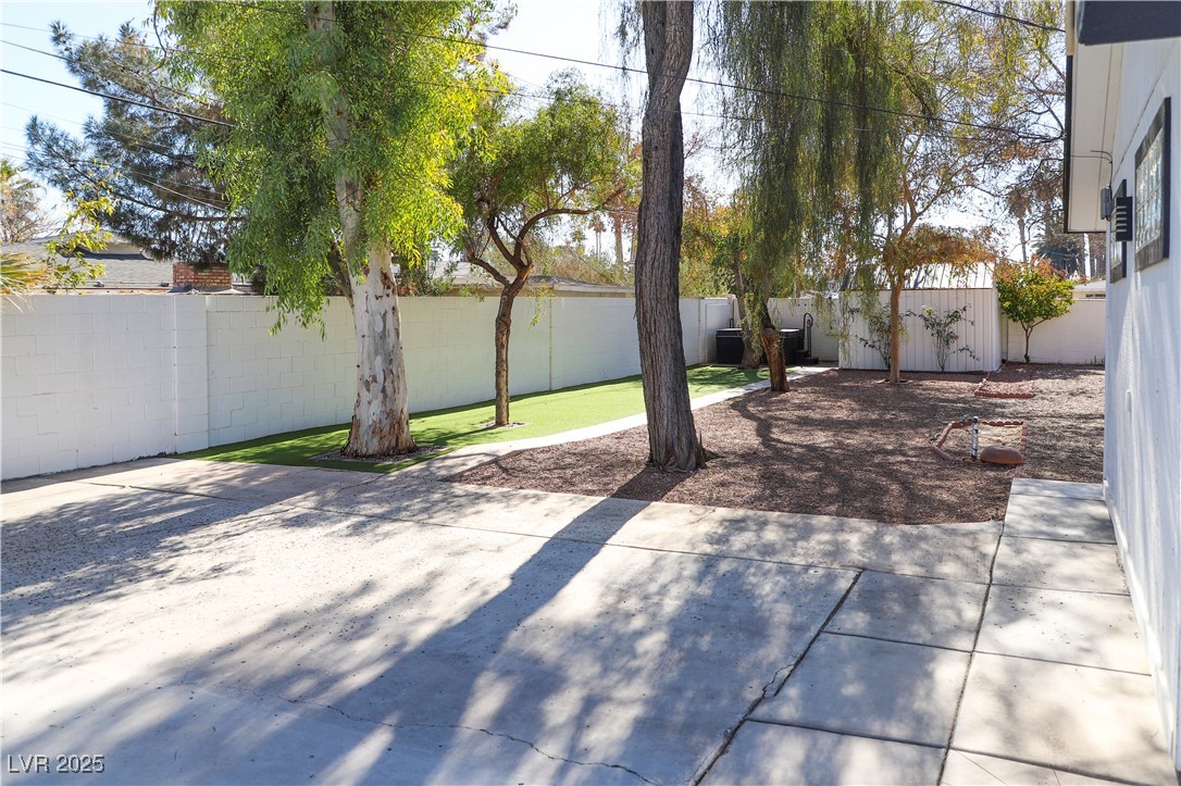 1403 5th Place Property Photo 23