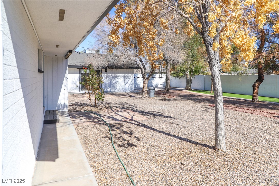 1403 5th Place Property Photo 28