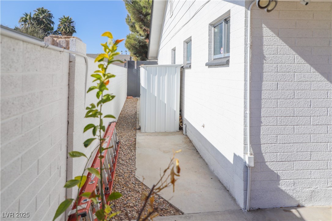 1403 5th Place Property Photo 33