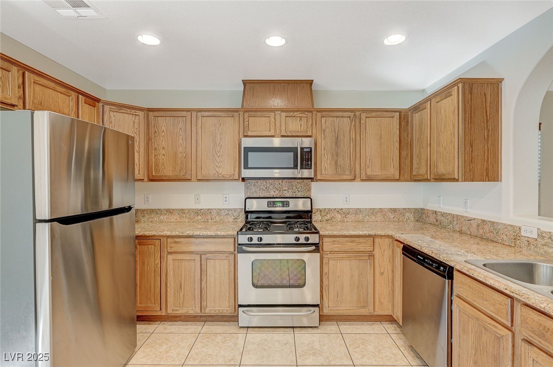 8889 West Torino Avenue Property Photo 10