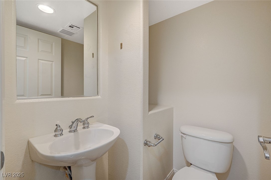 8889 West Torino Avenue Property Photo 14