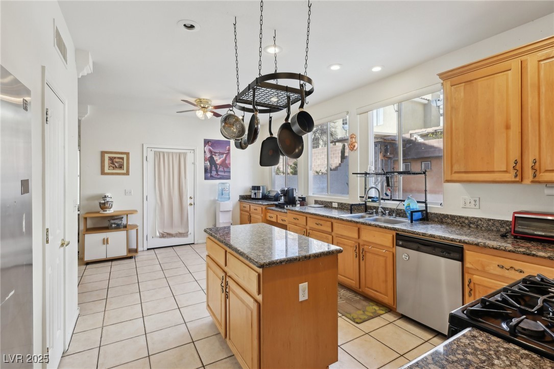 9916 Sierra Canyon Way Property Photo 17