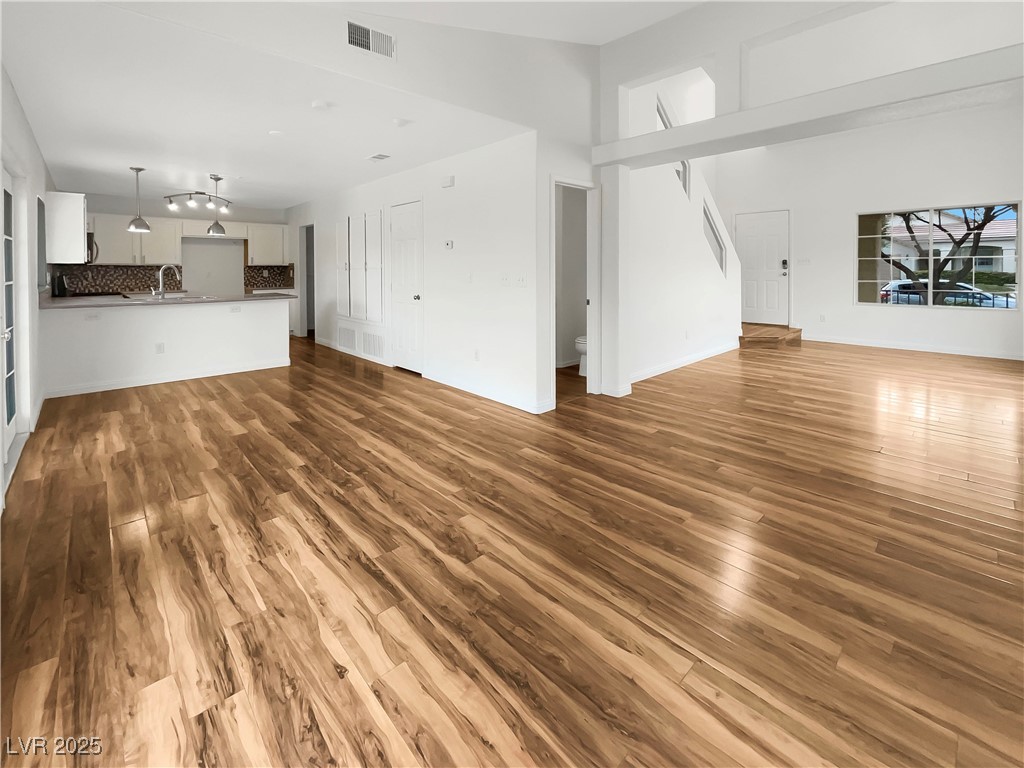 9570 Lavarun Court Property Photo 13