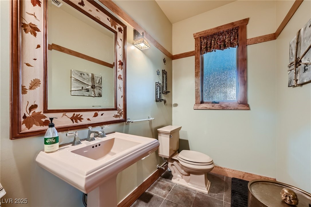 5895 South Gateway Road Property Photo 19