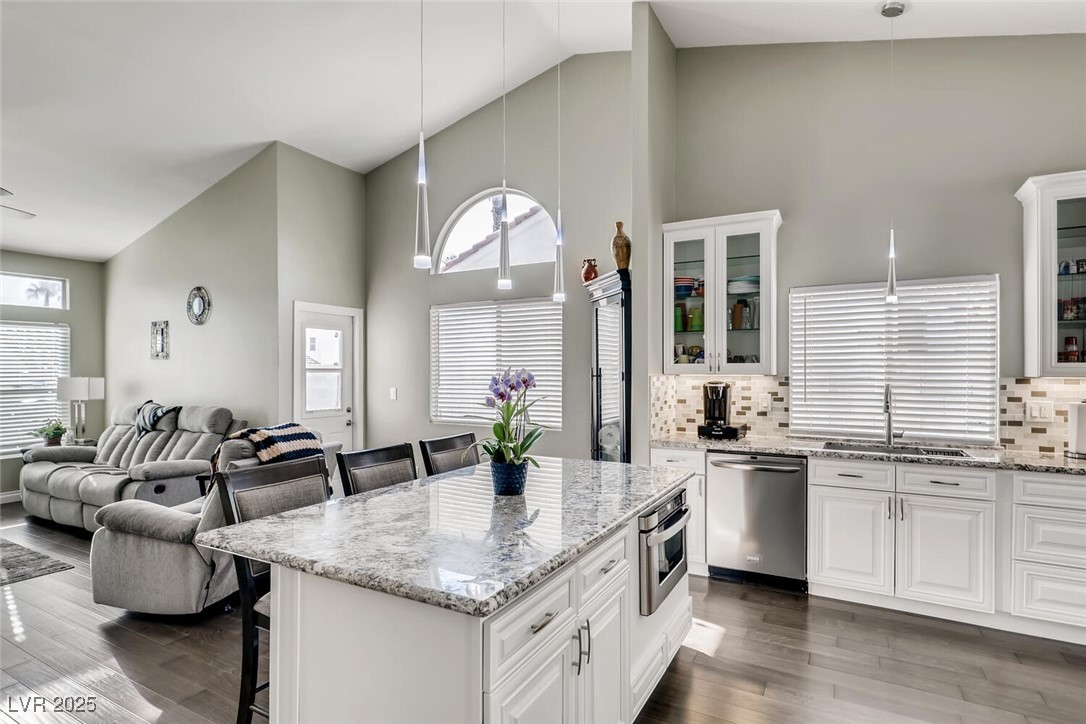 5448 Red Sun Drive Property Photo 14