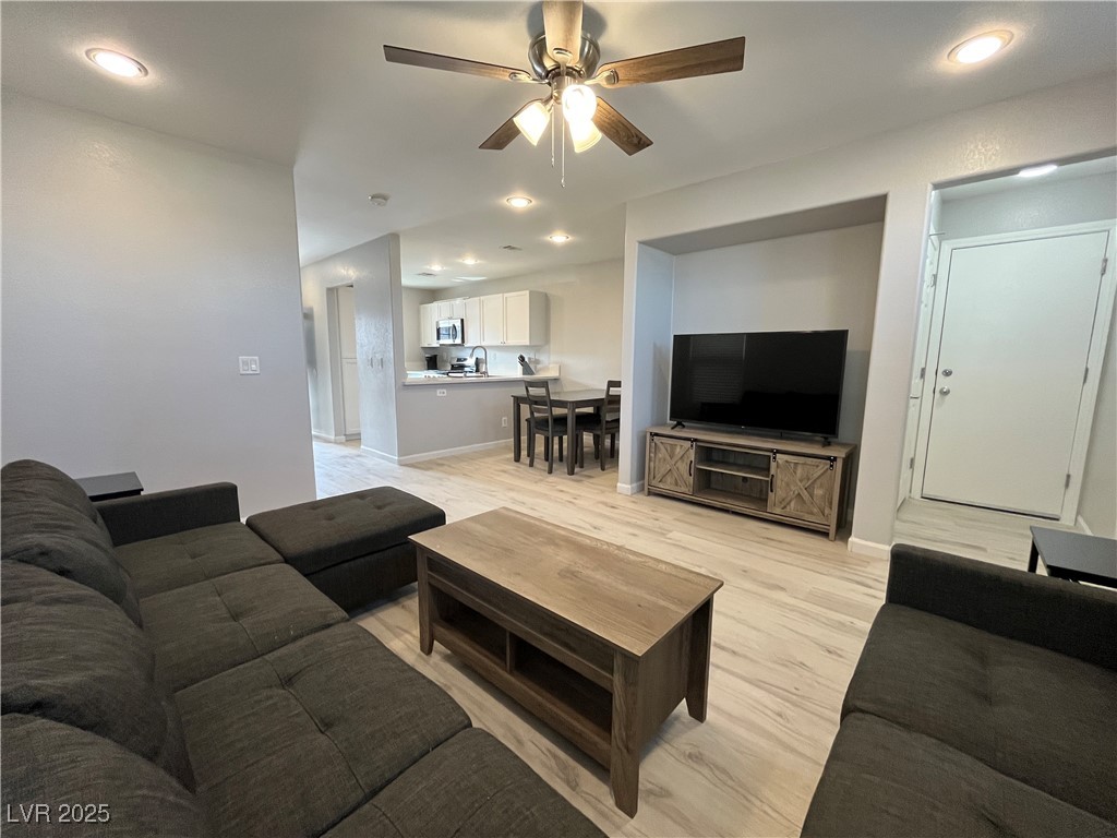7732 Hand Woven Court Property Photo 14