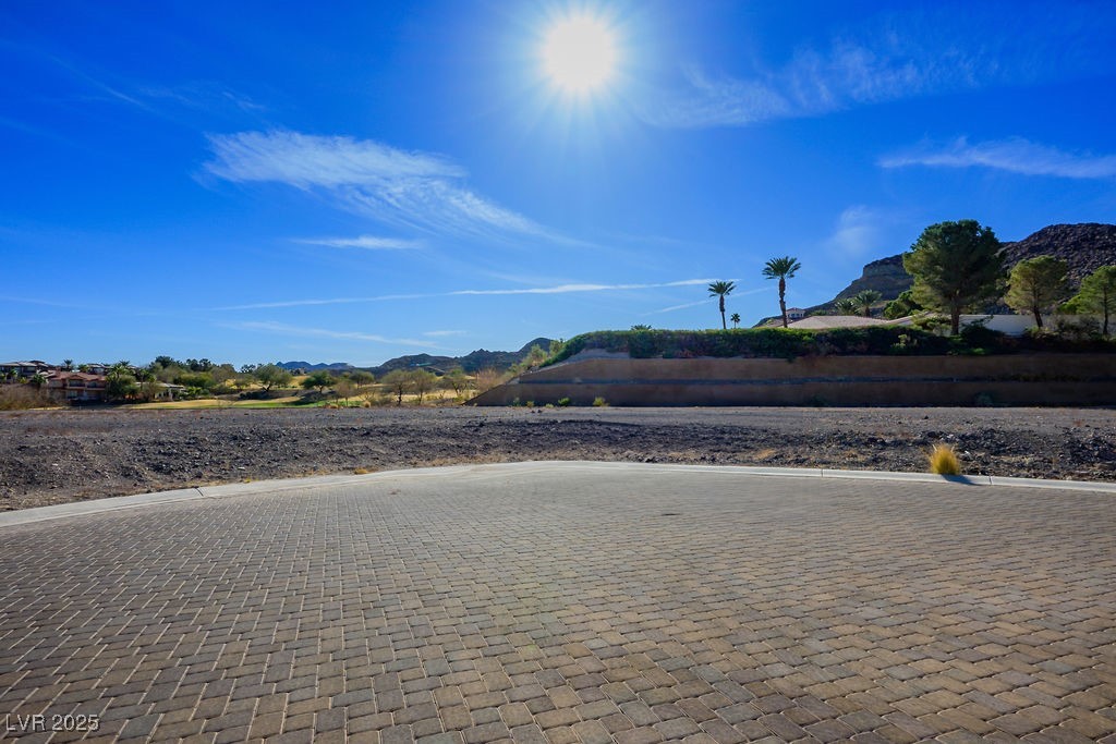 9 Carmenere Court Property Photo 8