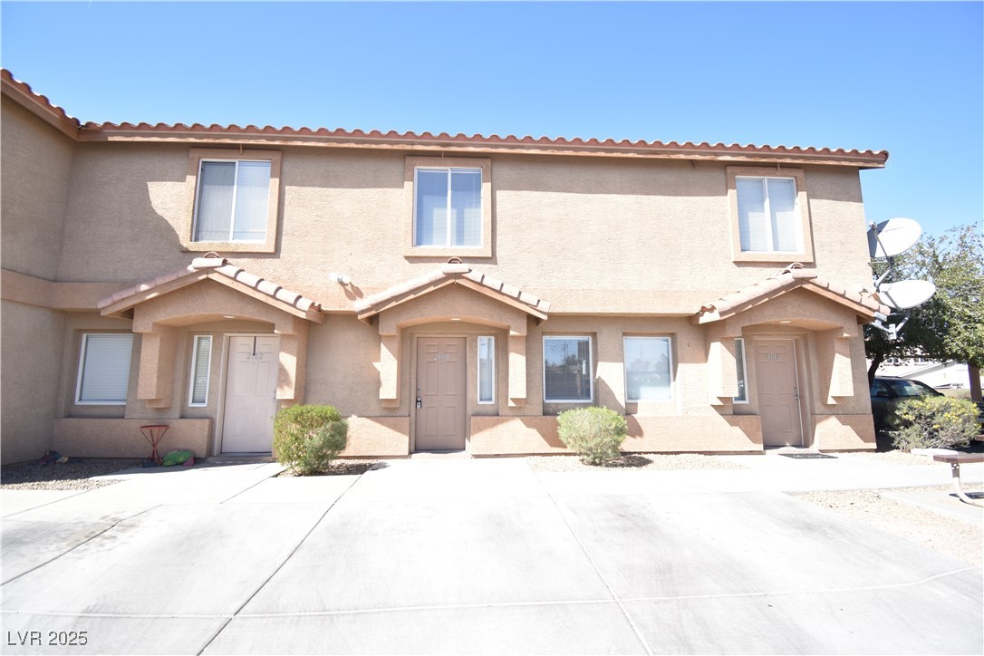 460 Rexford Drive 2103 Property Photo 1