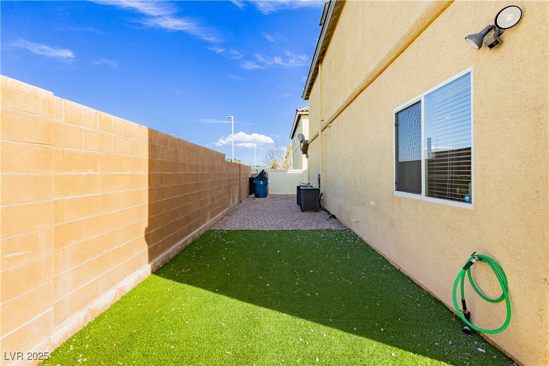 6356 Blue Twilight Court Property Photo 18