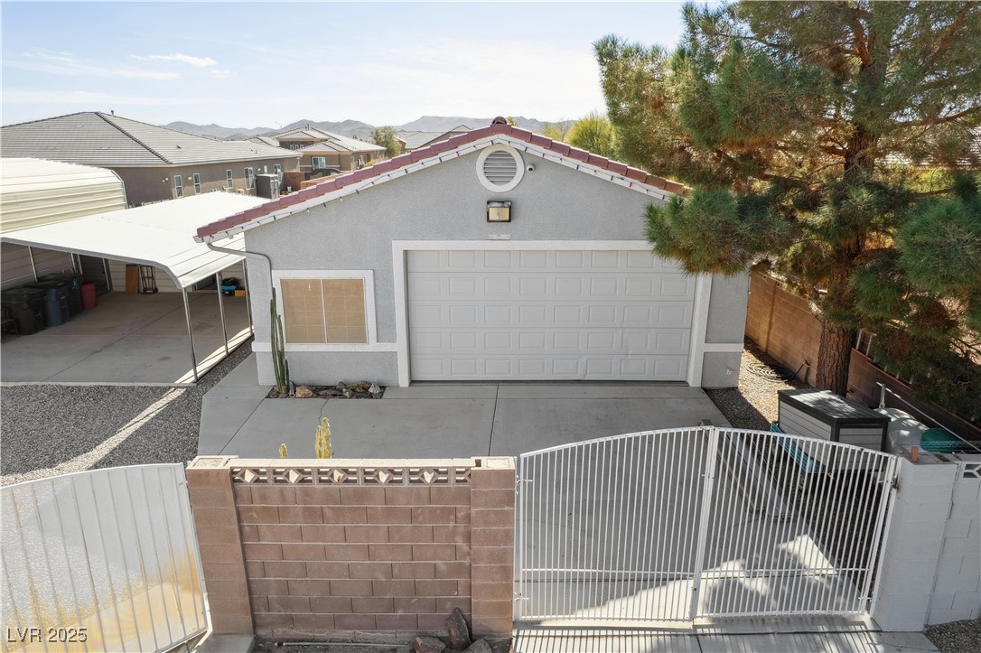 5625 West Agate Avenue Property Photo 12