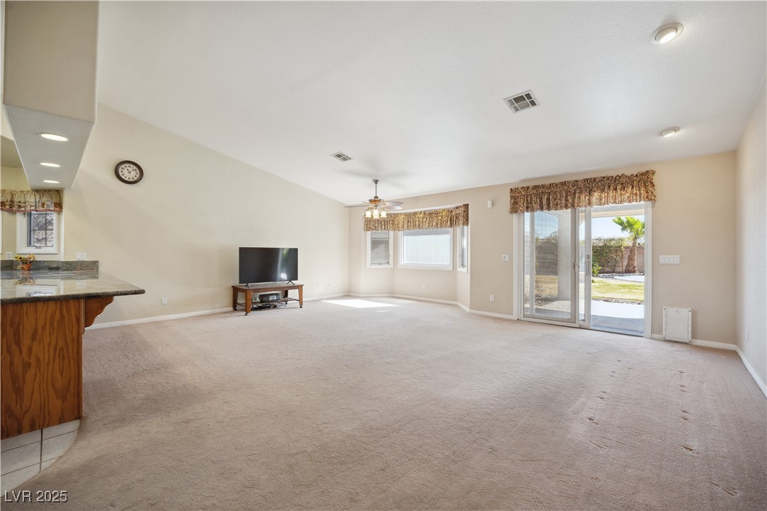 5625 West Agate Avenue Property Photo 17