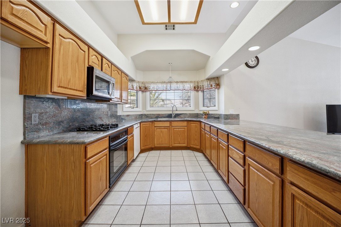 5625 West Agate Avenue Property Photo 22