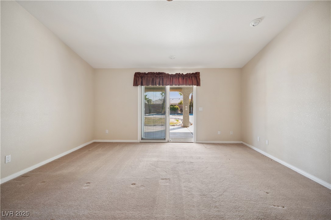 5625 West Agate Avenue Property Photo 28