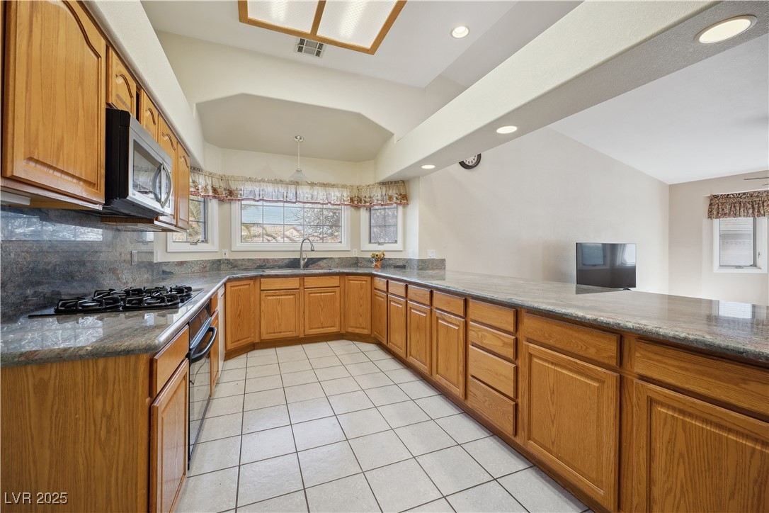 5625 West Agate Avenue Property Photo 39
