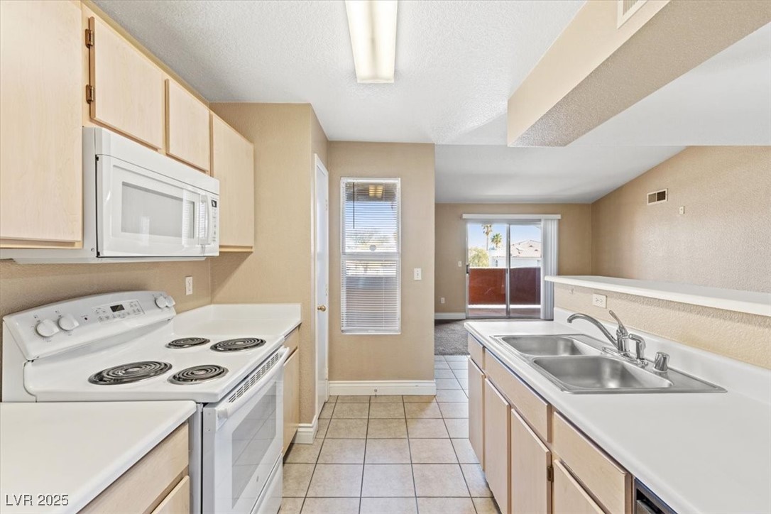 8101 West Flamingo Road 2145 Property Photo 5