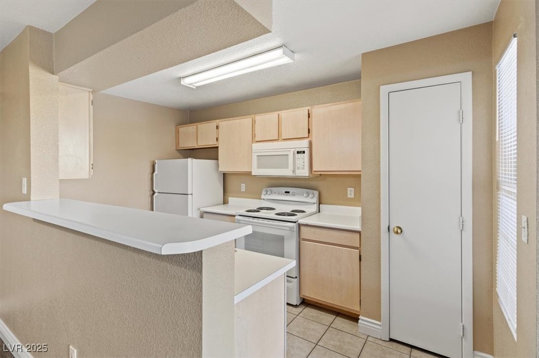 8101 West Flamingo Road 2145 Property Photo 8