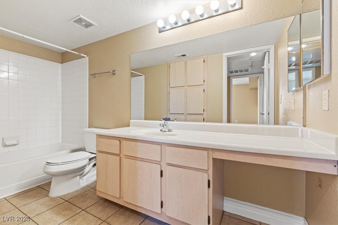 8101 West Flamingo Road 2145 Property Photo 9