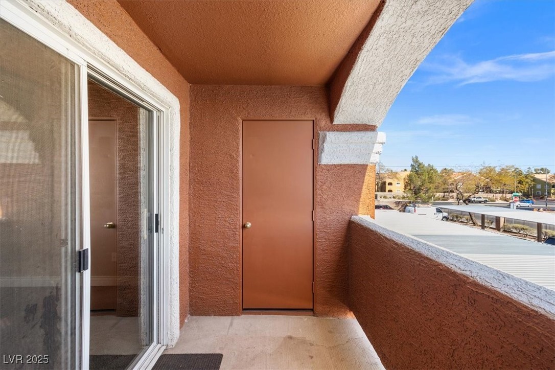 8101 West Flamingo Road 2145 Property Photo 12