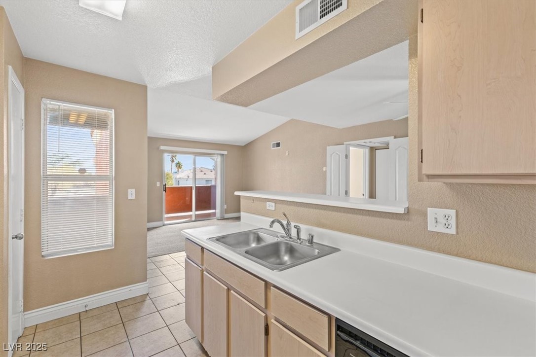 8101 West Flamingo Road 2145 Property Photo 22