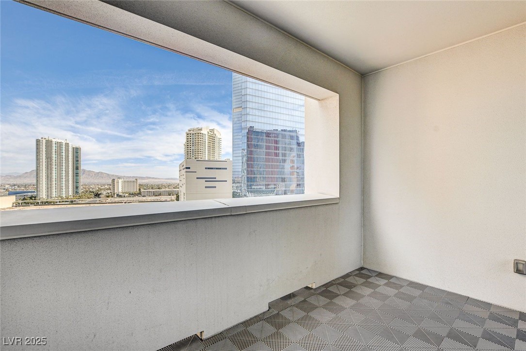 2700 South Las Vegas Boulevard 1305 Property Photo 6